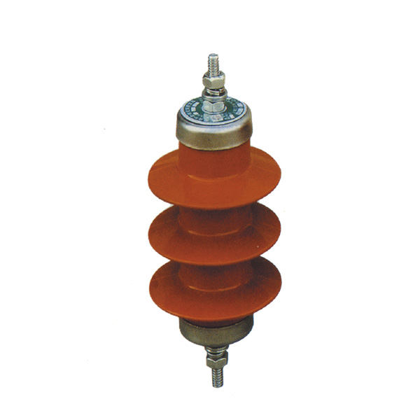 HY5W-3~6KV 避雷器是用來(lái)保護(hù)電力系統(tǒng)中各種電器設(shè)備免受過(guò)電壓損壞的電器產(chǎn)品，具有良好保護(hù)性能。因?yàn)檠趸\閥片的非線(xiàn)性伏安特性十分優(yōu)良，使得在正常工作電…